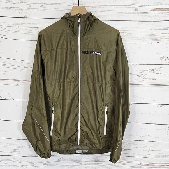 AdidasTerrex Climaproof Fastpack 2.5L Olive Rain Jacket